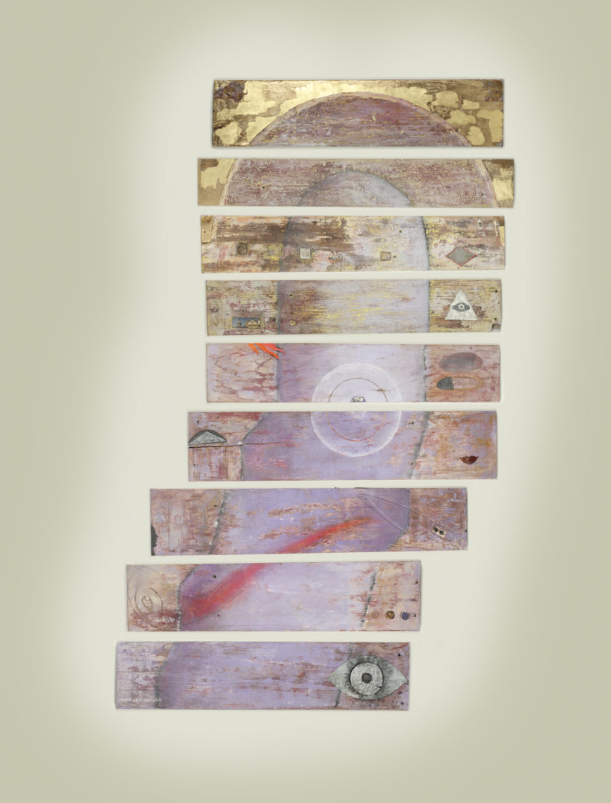 La puerta del paraíso. Metacrilato, metales, fotografía, pintura y pan de oro sobre madera. 225x131 cm. 1990